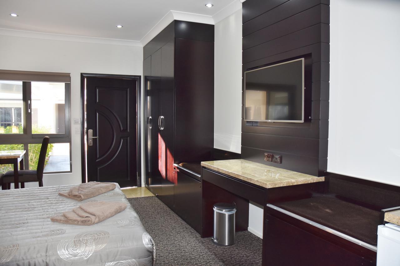 Miles Western Downs Motor Inn المظهر الخارجي الصورة