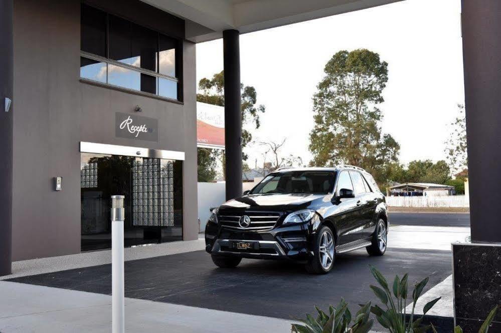 Miles Western Downs Motor Inn المظهر الخارجي الصورة