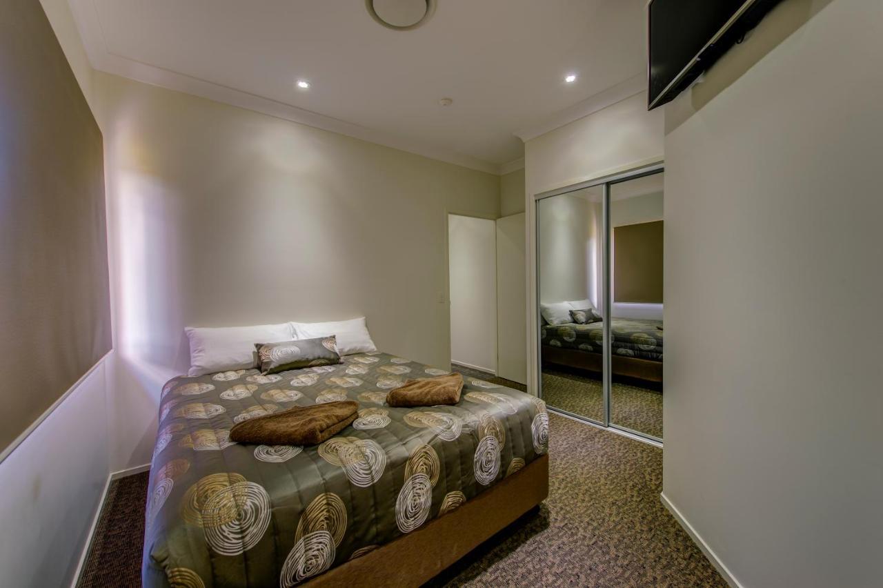 Miles Western Downs Motor Inn المظهر الخارجي الصورة